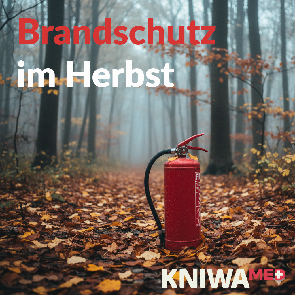 Feuerlöscher im Herbstwald. - KI-generiert